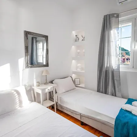 Villa Loris Lákones